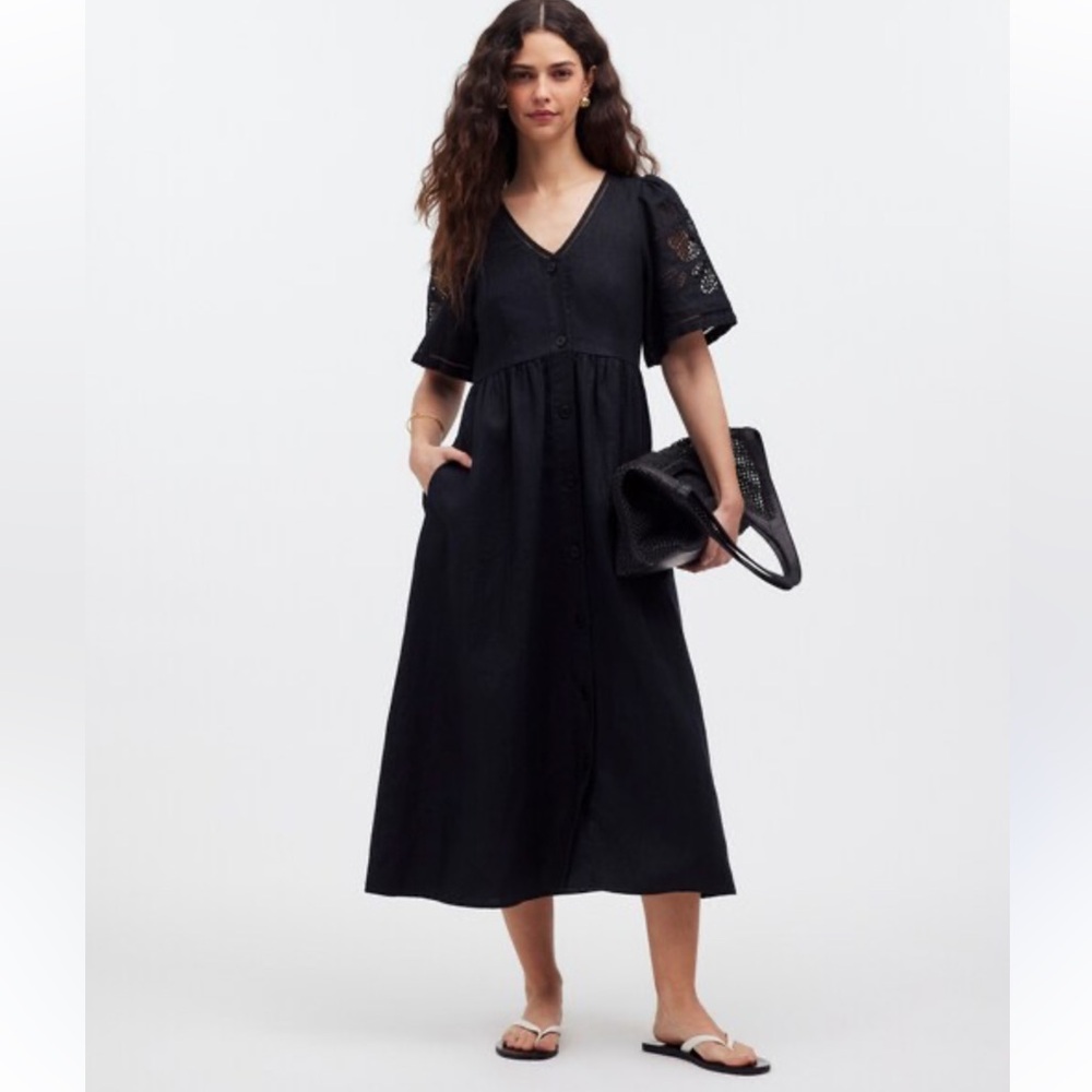 Elegant Black Lace Sleeve Dress